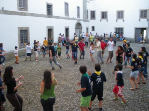 A animação no pátio do Convento