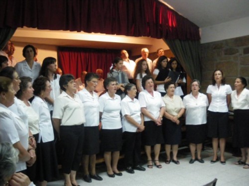 Cantando a"frecha da Mijarela" em Santa Maria do Monte.