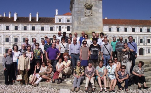 Grupo em VIla Viçosa